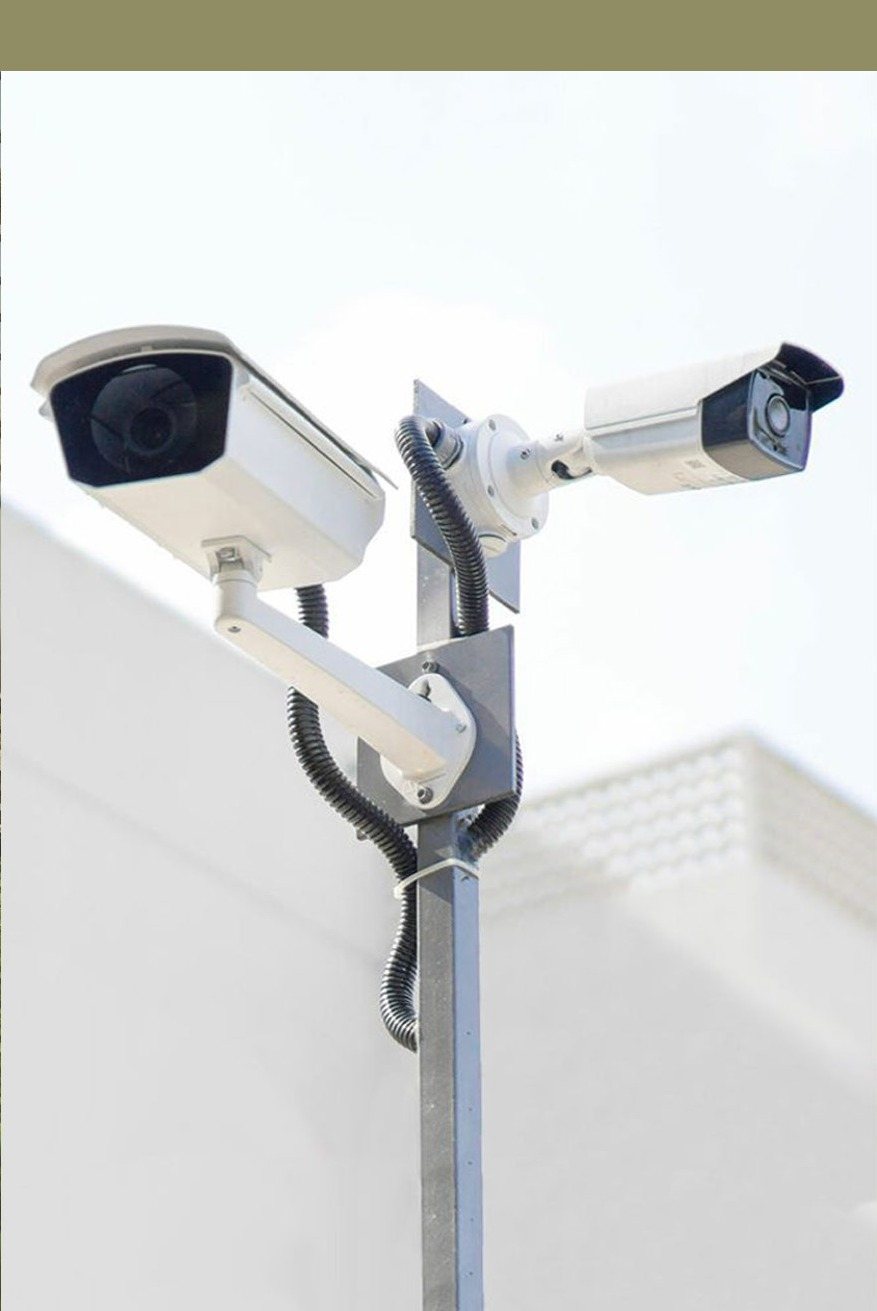 Caméras de vidéosurveillance installées en façade